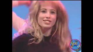 Download Lagu Non è la Rai - le ragazze ballano il Batuka MP3 Download Lagu Non è la Rai - le ragazze ballano il Batuka MP3