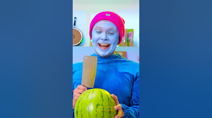 SNOWMAN'S WATERMELON SERVING SECRET! 🍉 | Creative Holiday Table Hack by a Snowman #shorts #hacks