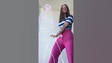 Sigrid - show me how you do the #InTheMirror dance