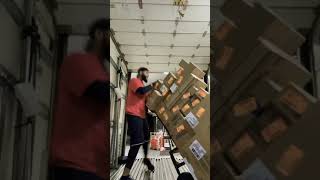 Mclane Driver Making 7-11 Delivery