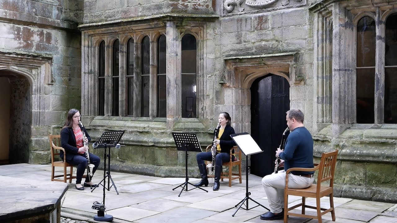 Mozart: Divertimento No 2 for basset horn trio