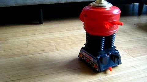 1966 black+red REMCO Lost in Space B9 toy robot