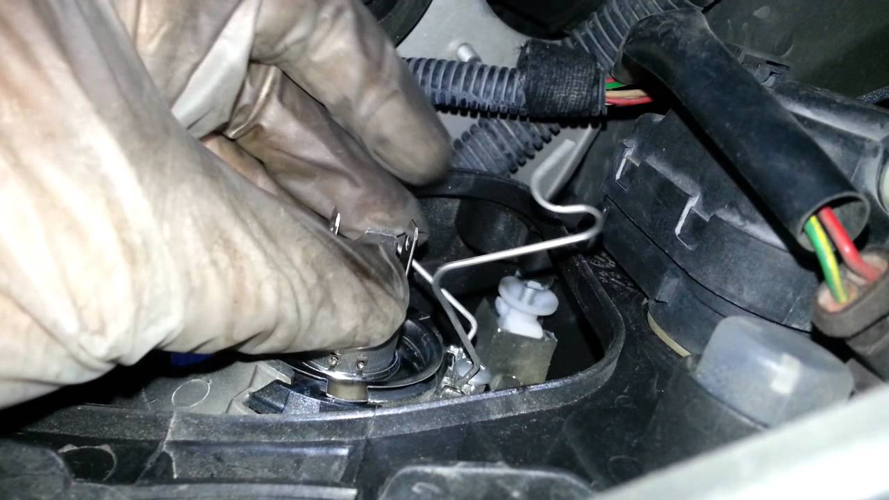 How To Change A Bulb - Peugeot 206 With H4 - Youtube