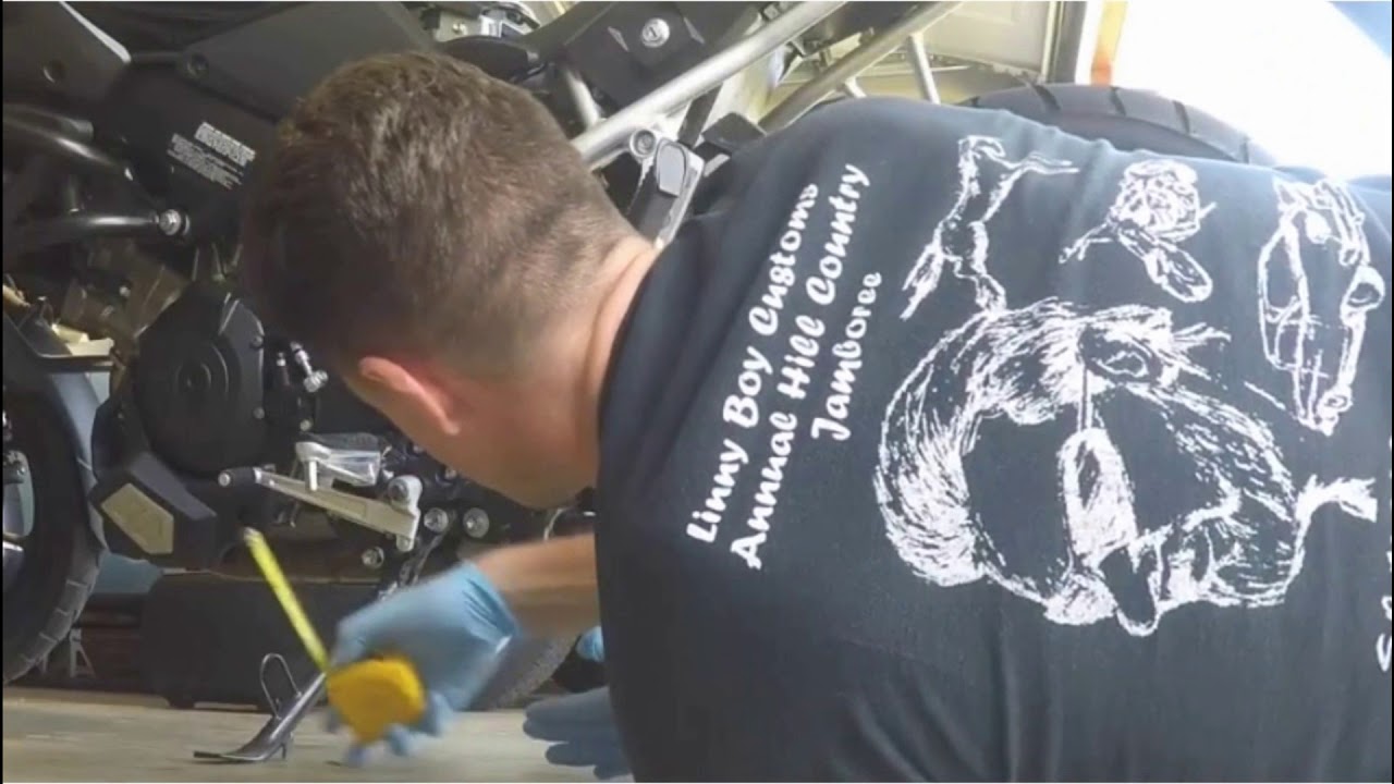 How to Tighten Chain - YouTube