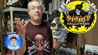 Spirit Halloween | Billy Butcherson severed head and Ghoulish clown mask review.