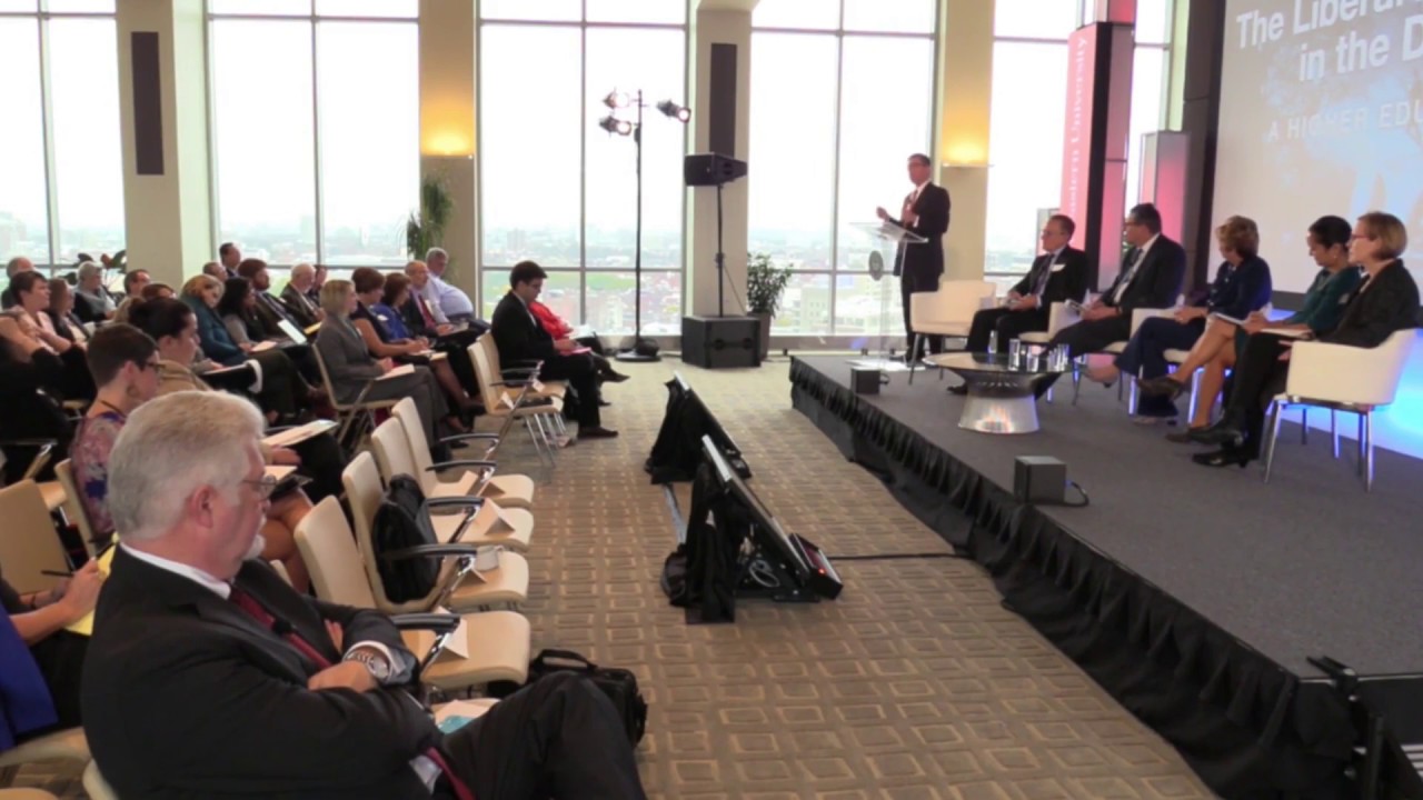 Integrating the Liberal Arts & Experiential Learning at Home and Abroad