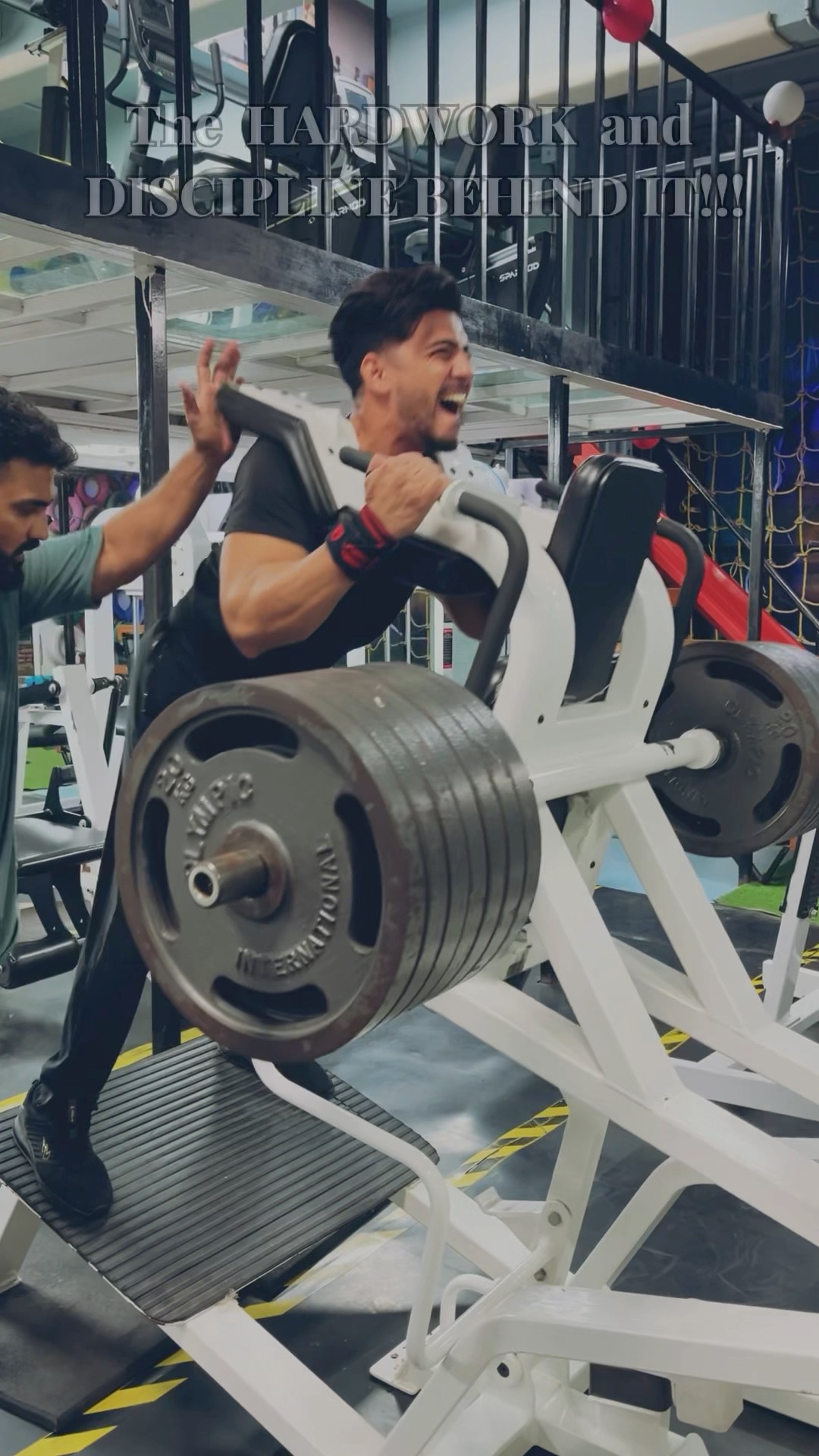 Kisi ko batana matt body aise Banti hai ? | kesi laggi body ?? #vishalbhatt  #fitness #gym