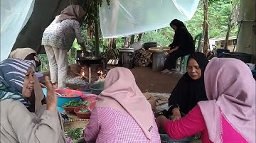 Pelosok kampung padahurip ketika suasana hajatan pernikahan Neng Mia