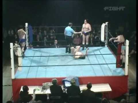 World Of Sport - Mick McManus & Steve Logan vs Ian...