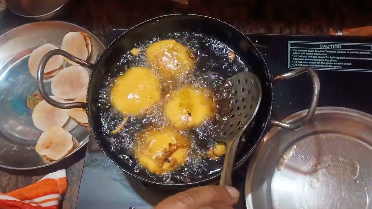 लसनिया बटाटा पकोड़े , गुजरात के फेमस कुरकुरे आलू पकोड़ा