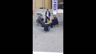 MALATYA SOKAKLARINDAN MUHTEŞEM BİR SES ( Saçlarından Bir Tel Aldım Haberin Var Mı Yar Yar)
