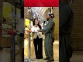 هاووڵاتییەک دەڵێت، زێڕ هەرزان بێت، دەیکەمە دوو ژن.. هاژە پێی دەڵێت، ئیشەڵڵا بۆ تۆ گران دەبێت