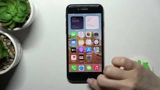 How to Switch On Flashlight on iPhone SE 2022  - Manage iOS Tourch screenshot 5