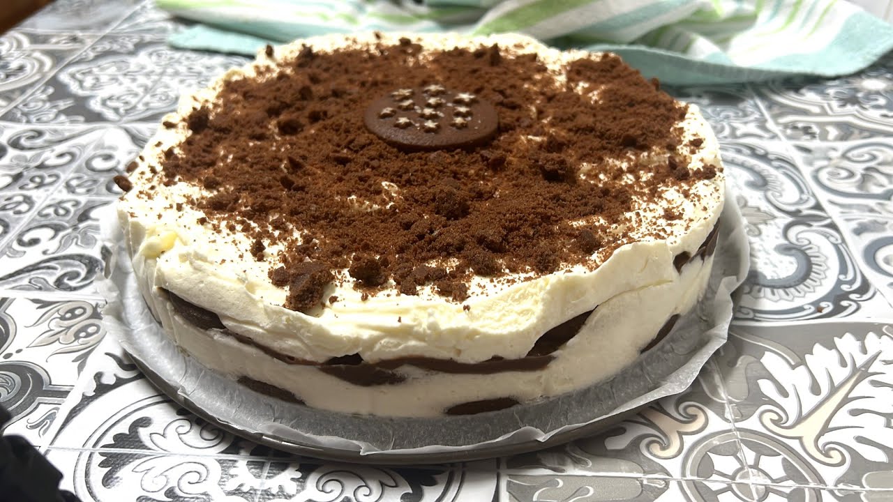 No vais a probar algo tan rico como esta tarta pan di stelle!