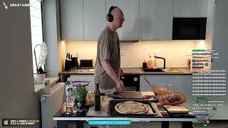 Dzinold Pokazuje Faka Agacie