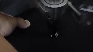 黒留袖に紋を入れています。#留袖 #喪服 #紋入れ #沢潟 #紋名 #着物染み抜き専科 #伊藤和裁 #大阪