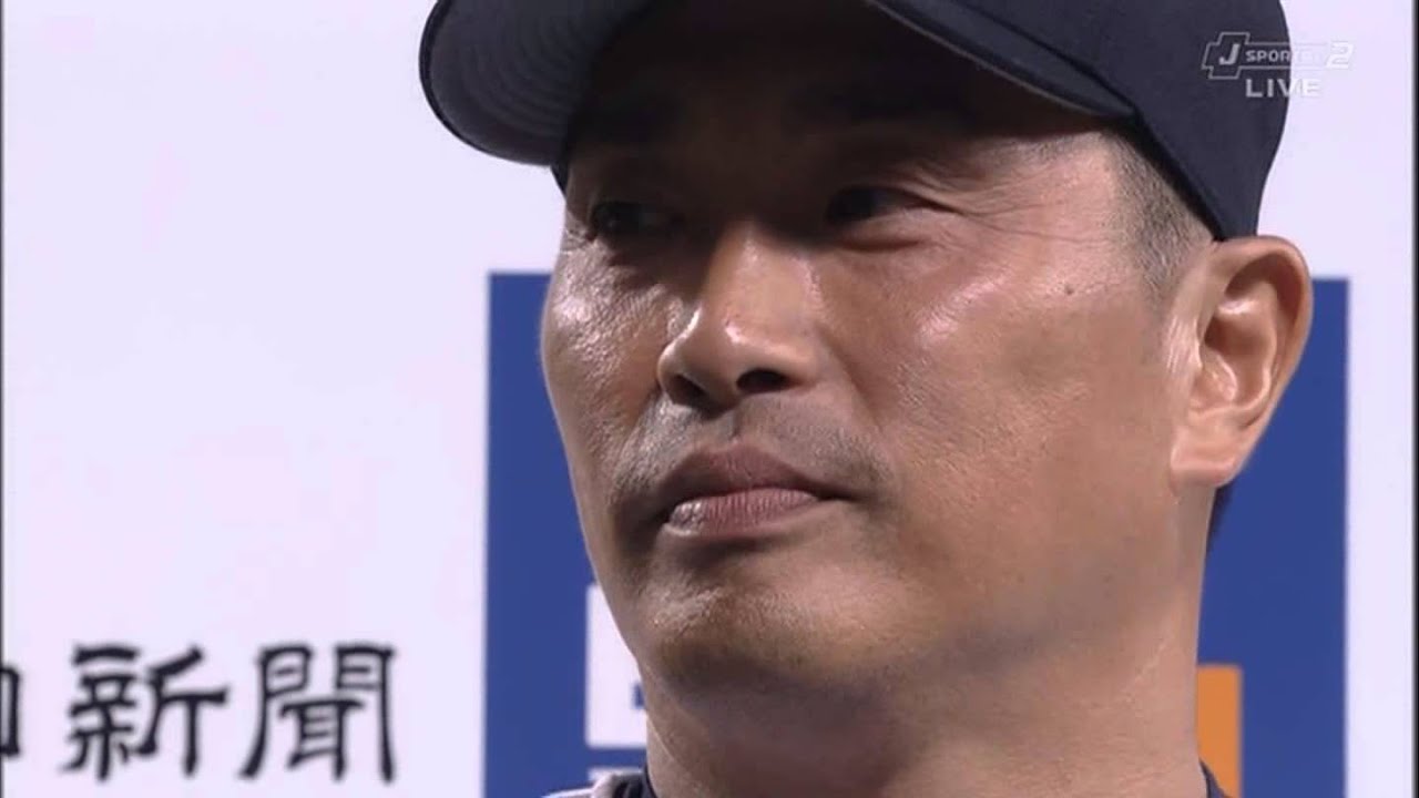 中日】山本昌投手 '14年9月5日祝初勝利 ＆ ヒーローインタビュー - YouTube