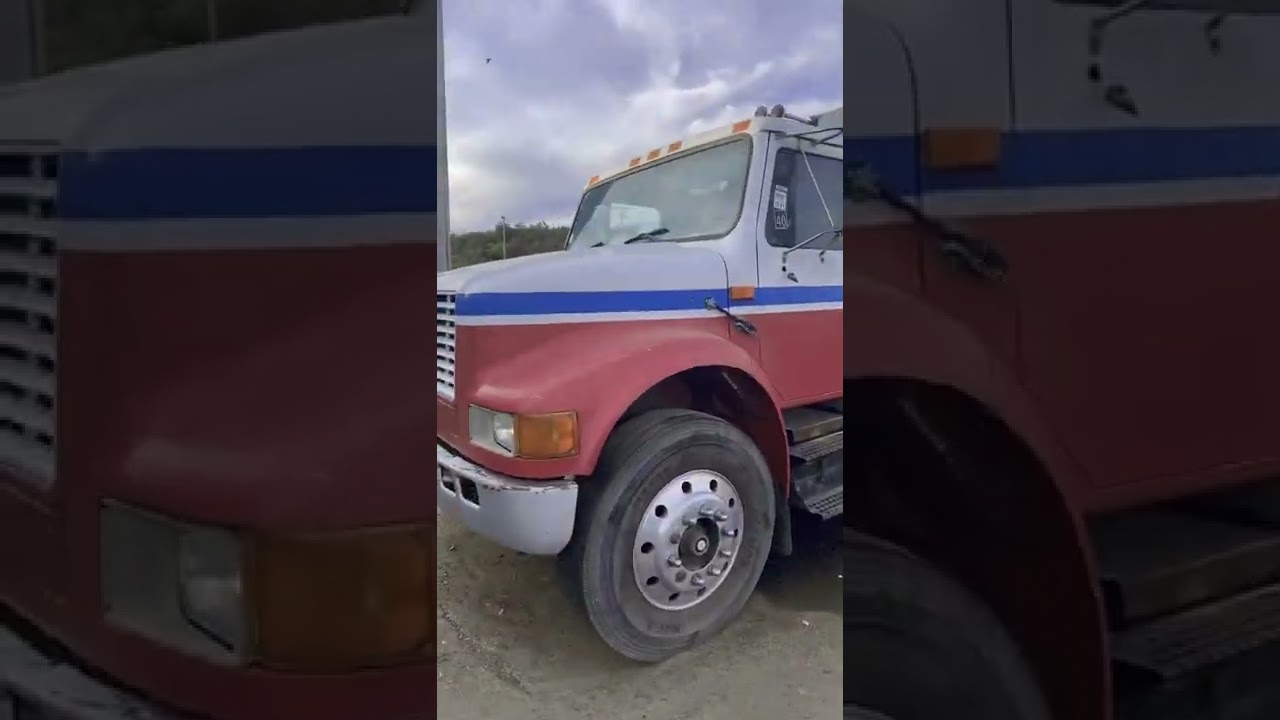 Cr&r mini truck Out of service 6740