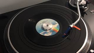 Tiffany - I Think We’re Alone Now [45 RPM]