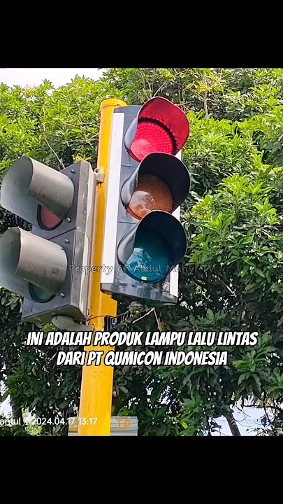 LENSA LAMPU LALU LINTAS 🚦 JIKA DIINJAK PECAH? #trafficlight #lampulalulintas #lampumerah #dishub