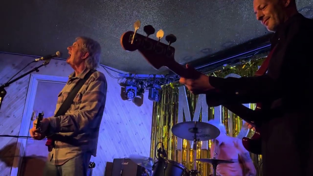 Half Japanese live at The Moth club London 24/09/23.