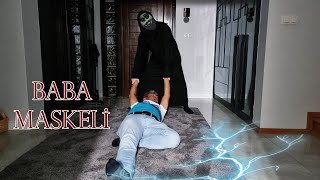 Maskeli̇ni̇n Babasi Geldi̇ Hepi̇mi̇zi̇ Çok Korkuttu