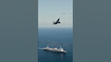 HORRIFYING!!! The plane performs aerobatic maneuvers.#military