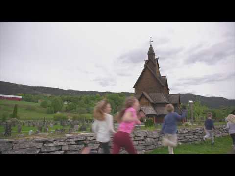 Postkort fra Heddal Stavkirke / Postcard from Heddal Stave Church in Telemark