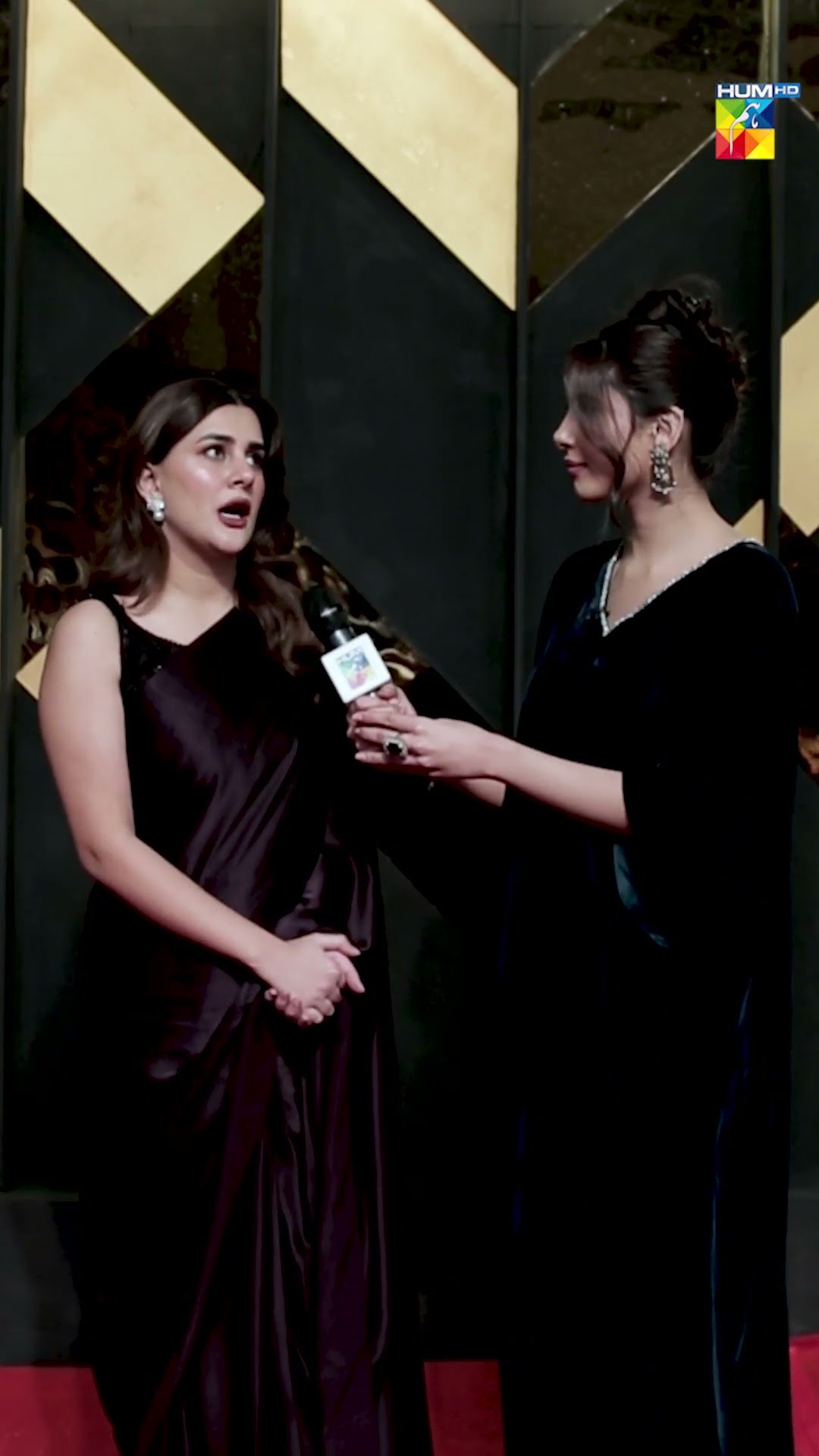 Kubra Khan lit up the red carpet and gave us a glimpse into her incredible journey ?✨ #20YearsOfHUM