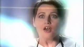 Video voorbeeld van "Cocteau Twins - Tishbite"