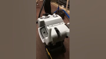 Advance ET610 100SC single corded, HEATED carpet extractor