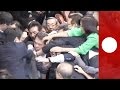 Opšta tuča u japanskom parlamentu (VIDEO)