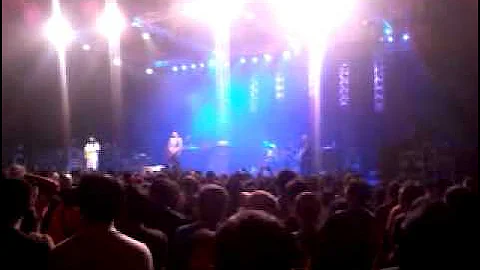 Chino Moreno Copying the Sound of an Airplane