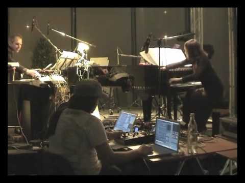 George Crumb - Gnomic Variations, performed by Sus...