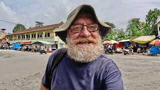 Download Lagu I met two hippies yesterday. Now I live with them in Benaulim, India. MP3 Download Lagu I met two hippies yesterday. Now I live with them in Benaulim, India. MP3