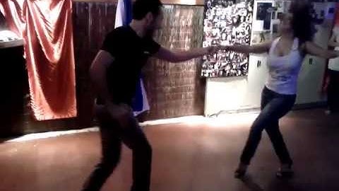 Learn Salsa Dance : LA Style : Advanced Steps : 360 Turn (With Hila)