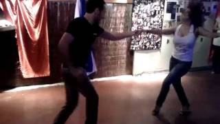 Learn Salsa Dance : LA Style : Advanced Steps : 360 Turn (With Hila)