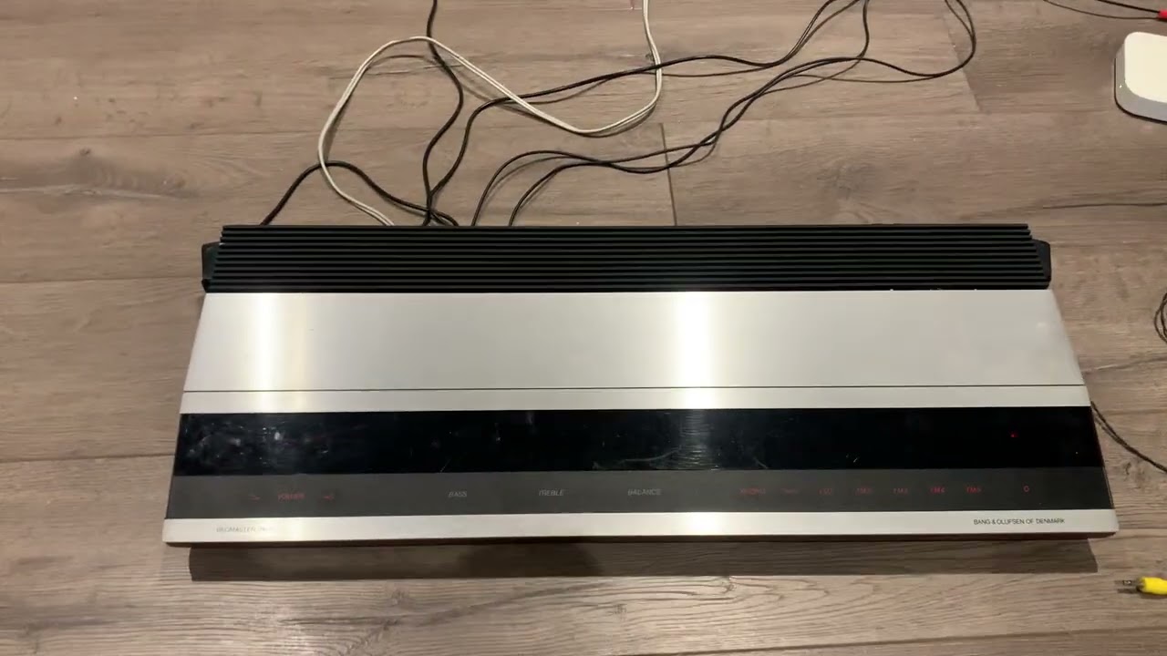 Bang & Olufsen RL140 with BeoMaster 2400 - YouTube