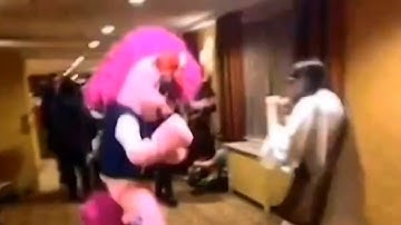 videos I have saved on my phone without context or explanation #4