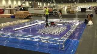 Erecting an exhibition gantry stand and exhibition lighting #lightingtruss #exhibitiongantry