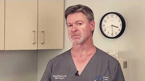 Plastic Surgeon Tells You What to Expect When Recovering From Breast Reduction Surgery