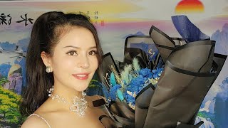 「小紅小紅歌坊」小红油麻地正在直播！