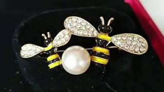 lovely bee brooch