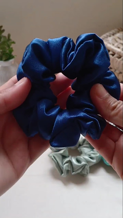 How to Make a Scrunchie (with Measurements!)