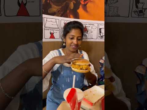 🤯என்னங்க Burger-ல Chickenஆhh😳Master plan Weight loss real twist food Asattugal-4😂#rajarubi #shorts