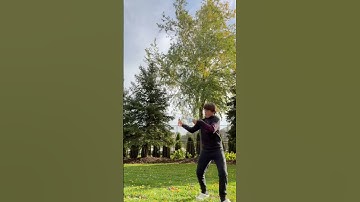 Day 4 of practicing offstring for a week. 360 no scope #yotricks #yoyotricks #yo #yoyo #dance