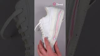 Toothpaste Shoe Cleaning Hack #toothpaste #shoes #cleaning #hack