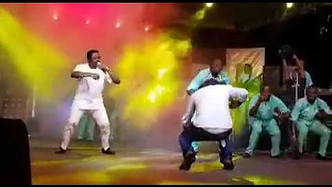 King Sunny Ade and Pasuma both killed the dance on stage....