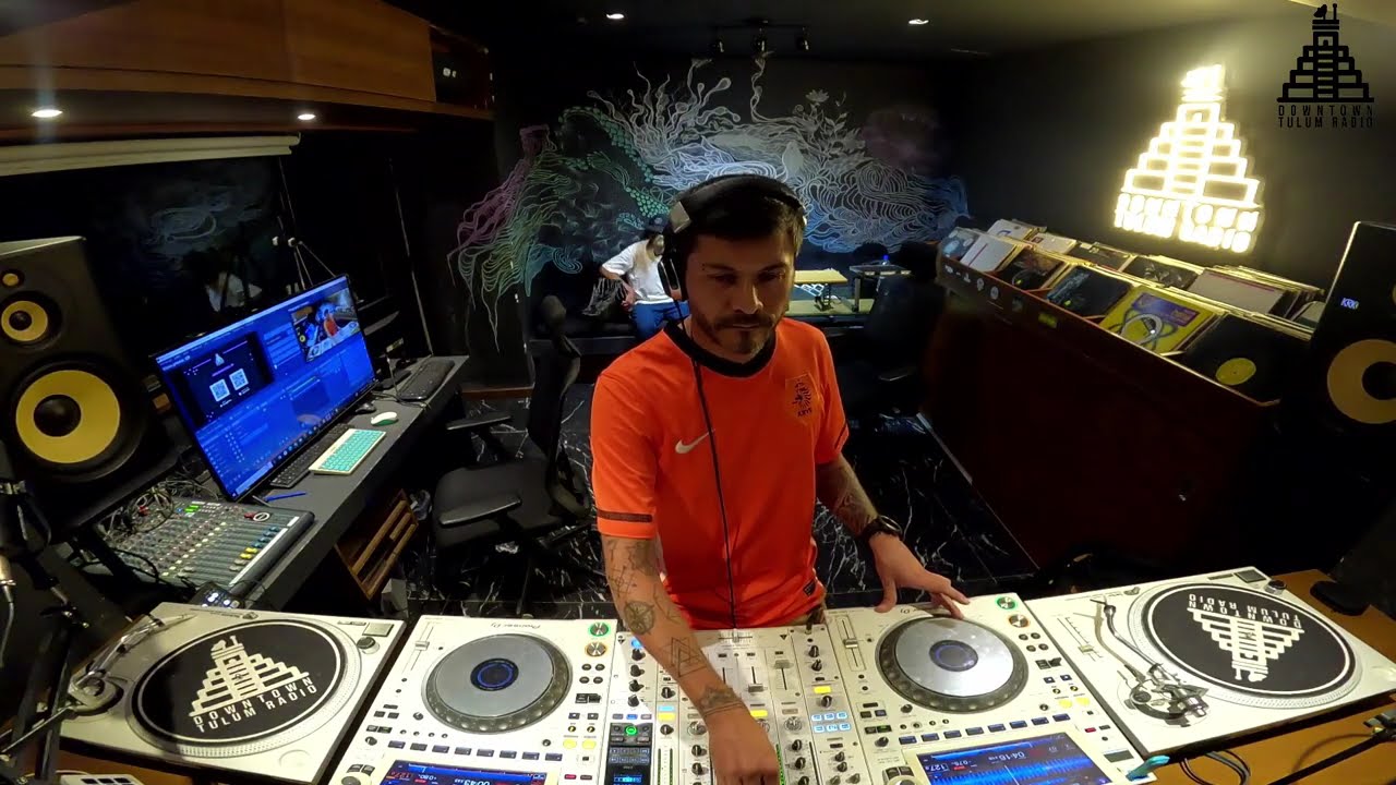 Hector Ibgar @ Downtown Tulum Radio (The Guest Mix)