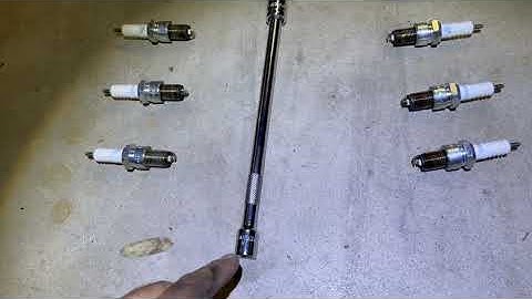 1984 Mercedes 380SL R107 Spark plug replacement